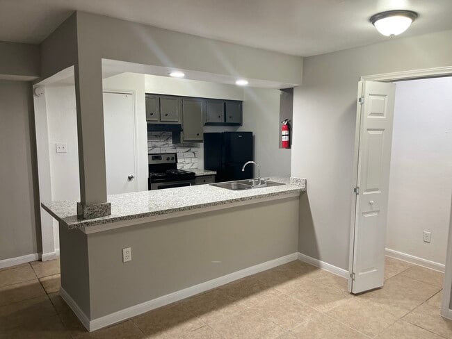 Orchid Gulfton Apartments