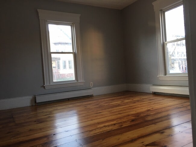 Building Photo - 857 Broadway Unit 1