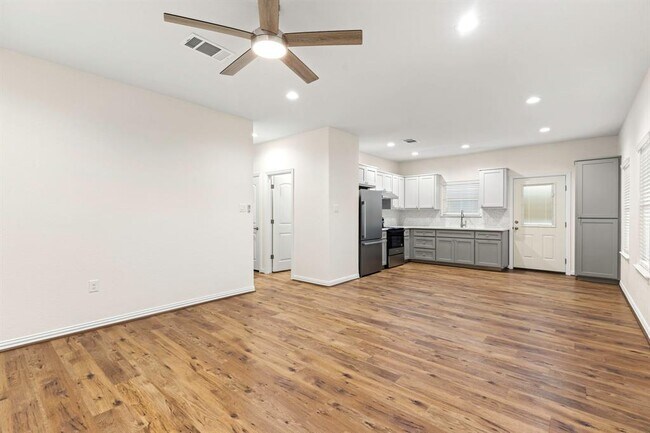 Photo - 1303 Aransas St