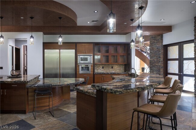 Photo - 17 Soaring Bird Ct