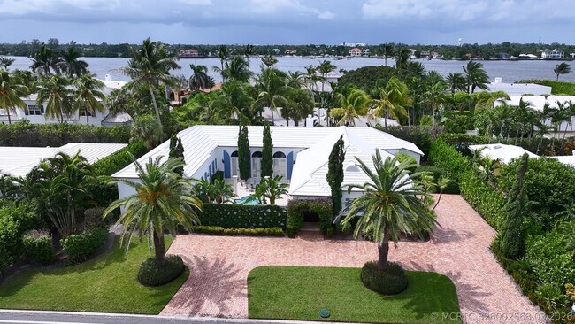 2258 Ibis Isle Rd E