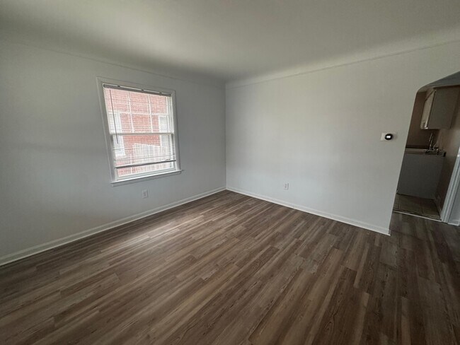 Photo - 16687 Collingham Dr