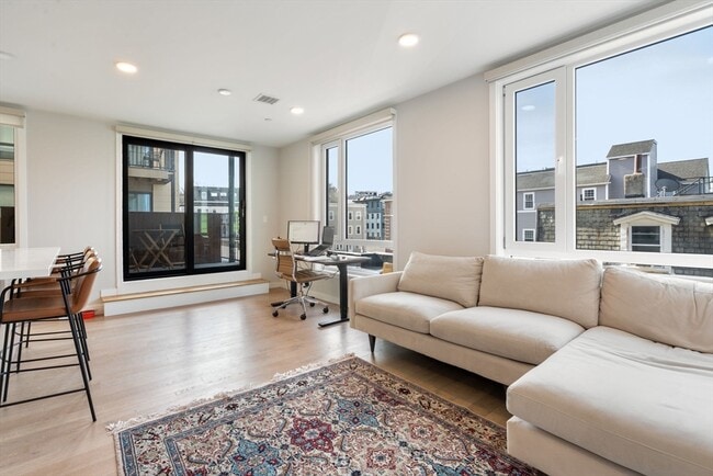 Photo - 457 W Broadway Unit 206