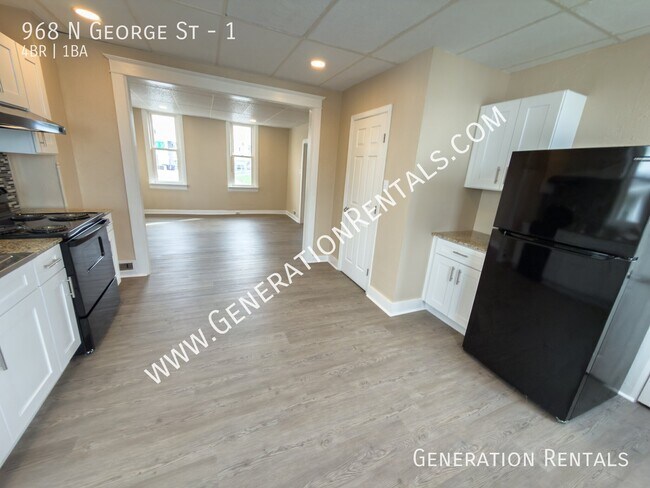 968 N George St