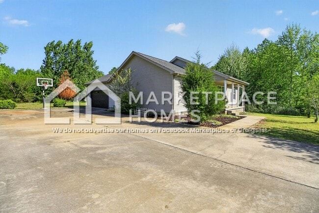 Photo - 11820 Scottsville Rd