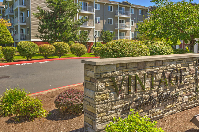 Welcome - VINTAGE AT HOLLY VILLAGE SENIORS Apartments