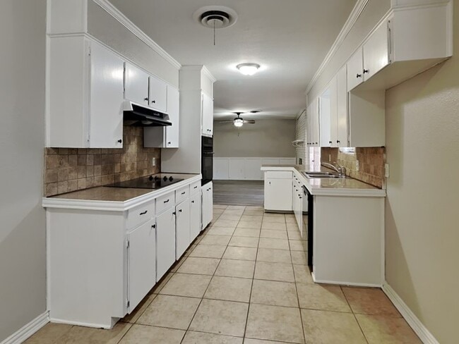 Photo - 5753 Wimbleton Way