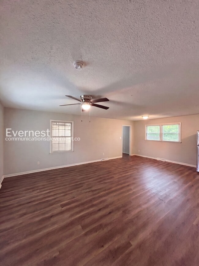 Photo - 4026 Angus Dr