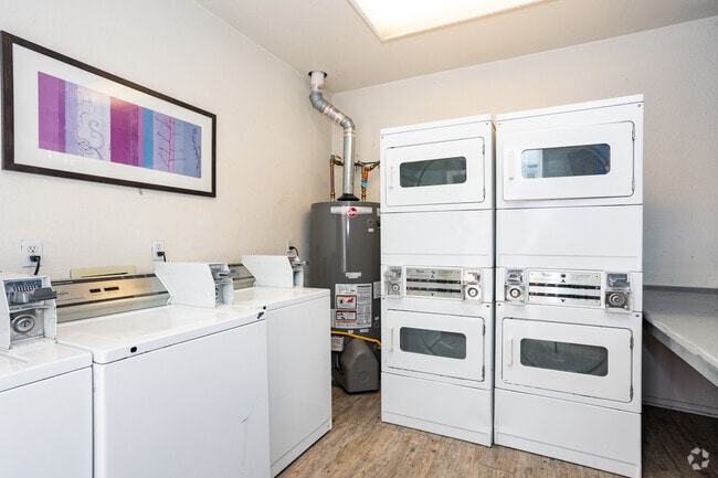 Laundry Facility - Spring Hollow