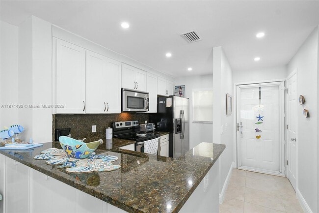 Photo - 9421 S Ocean Dr