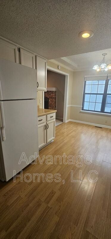 Photo - 10832 Haskins St
