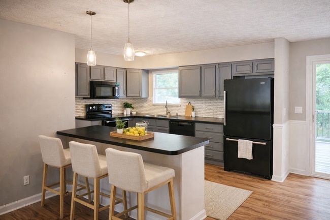 Photo - 939 Cambridge Dr