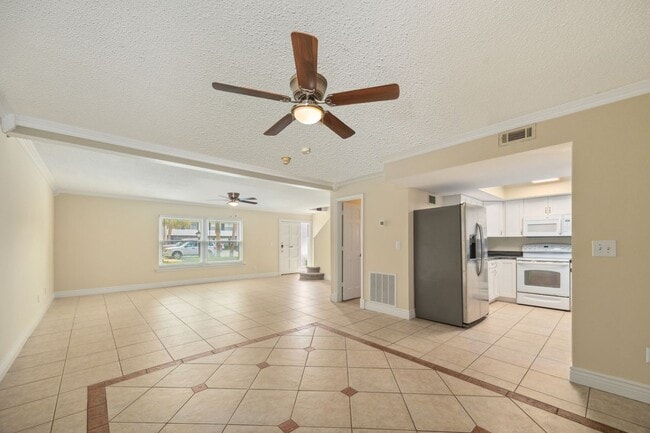 Building Photo - 695-A1A N -UNIT 4 Rental