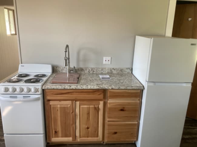 Photo - 2226 Central Ave W