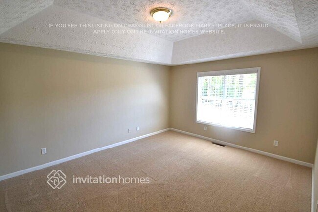 Photo - 300 Fieldstone Ln