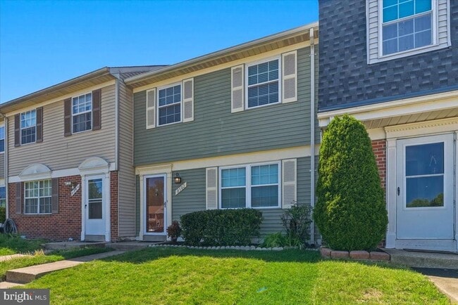 Photo - 8582 Adamson St