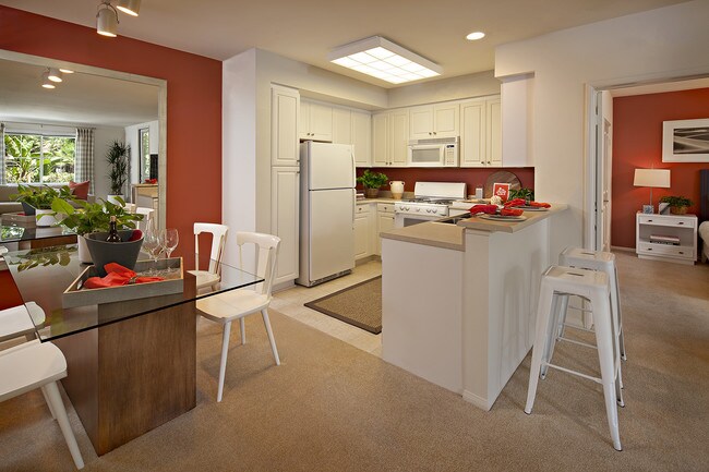 Serrano Apartment Homes