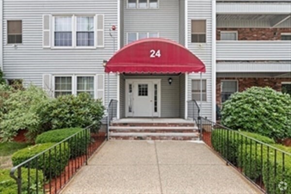 Building Photo - 24 South St Unit 3 Rental