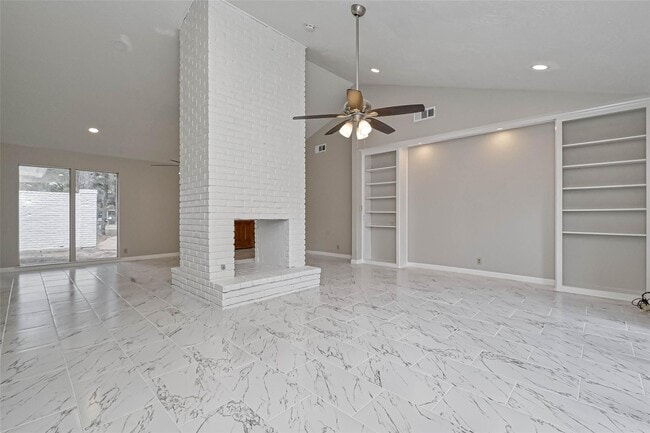 Photo - 26414 Maplewood Dr