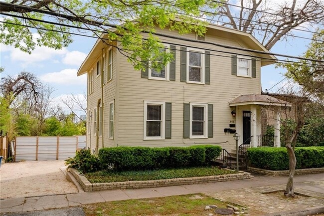 Photo - 803 W 17th St