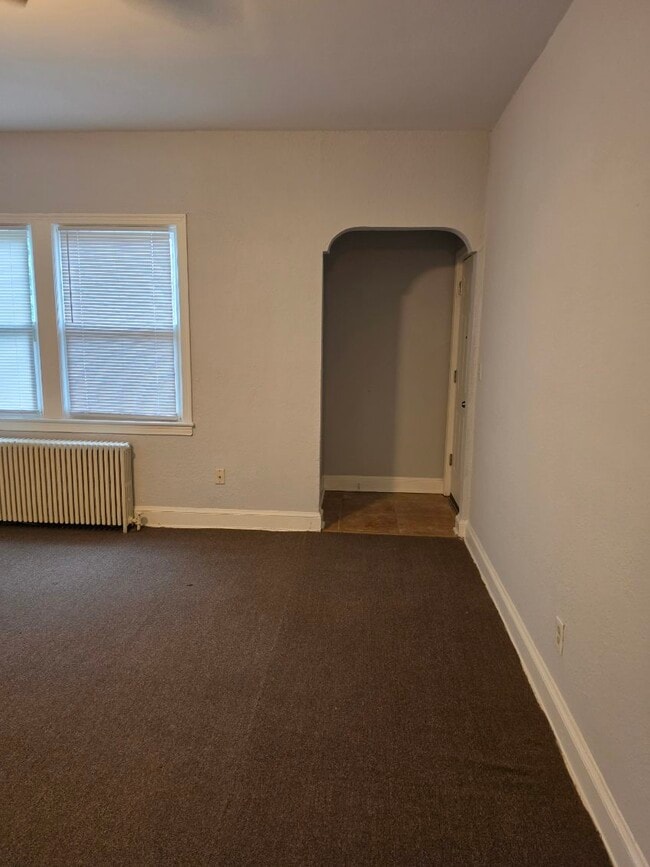 Photo - 560 Lebaum St SE
