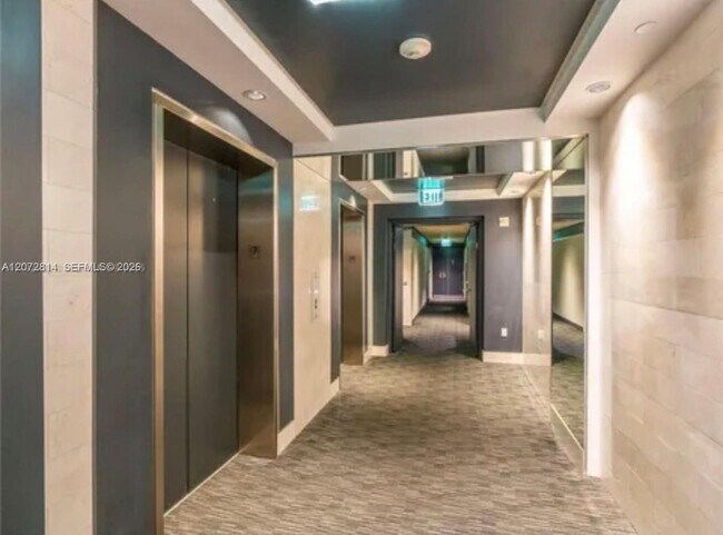 Photo - 901 Brickell Key Blvd Unidad 702
