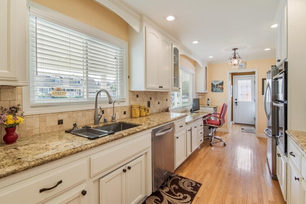 3361 Madonna Dr