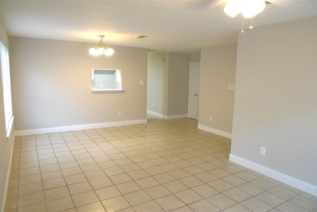 Photo - 19939 Great Elms Dr