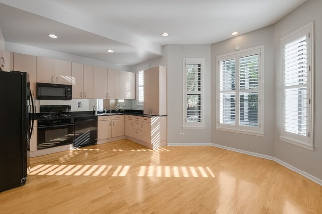 Photo - 4060 S Ellis Ave
