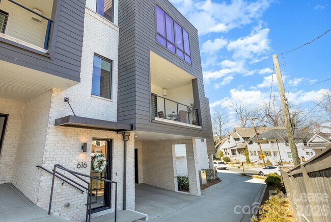 Photo - 616 Queens Rd