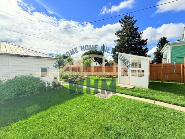Photo - 2054 S 72nd St