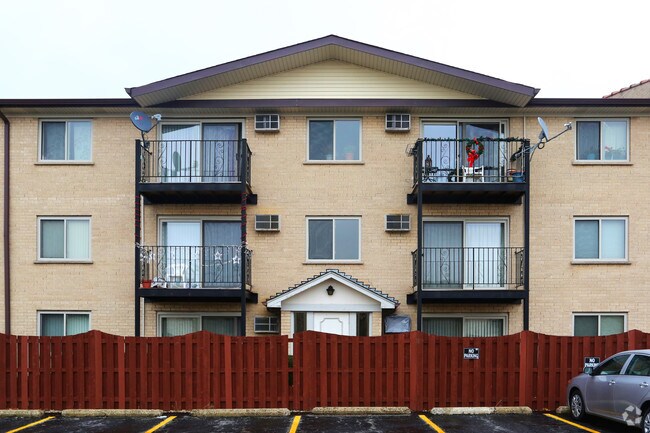 Photo - 8701 W FOSTER Ave