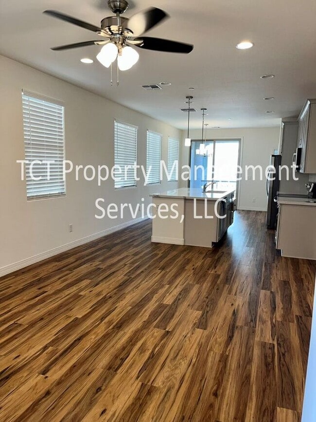 Photo - Beautiful Brand New Home In Gilbert Lake Community!