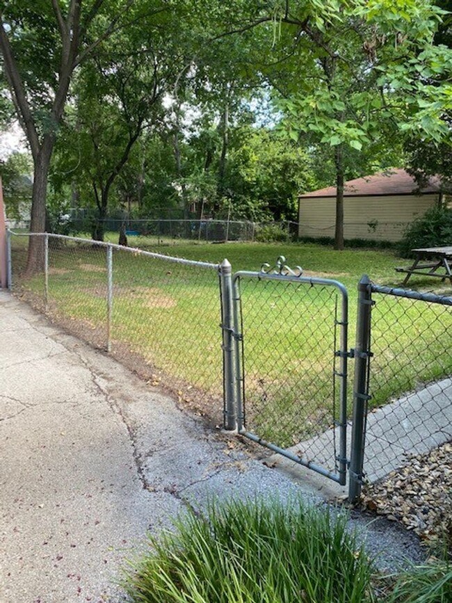 Photo - One bedroom duplex in Central Denton