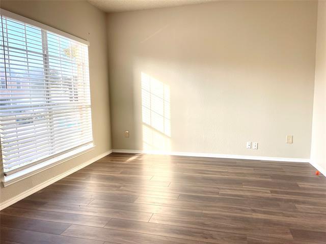 Photo - 7728 Parkwood Plaza Dr