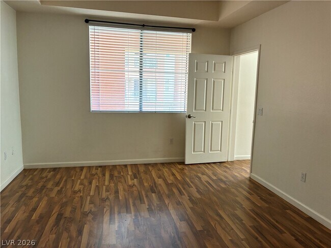 Photo - 43 E Agate Ave Unit 405