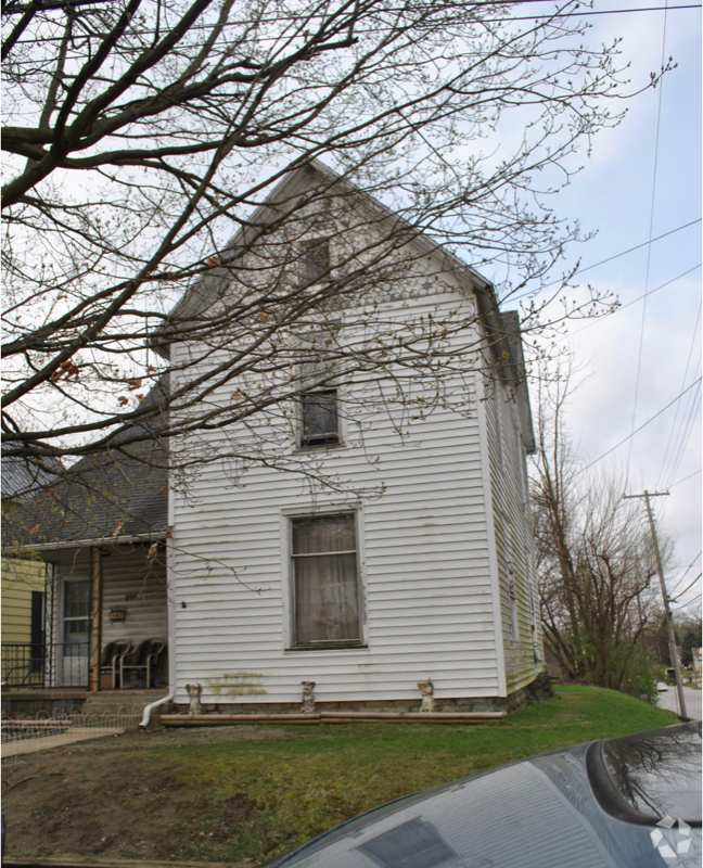 Building Photo - 494 N Wabash St Rental