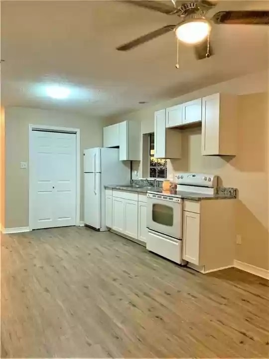 Photo - 1308 Cook St