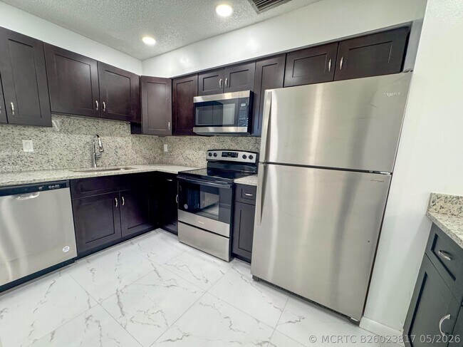 10687 Royal Palm Blvd
