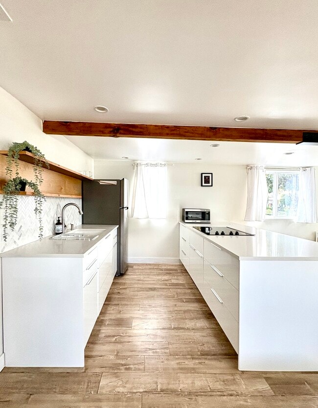 Building Photo - 5775 W 74th St