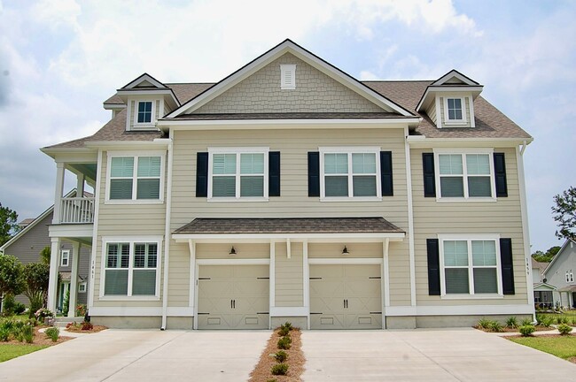 Beautiful four bedroom in Oyster Point - M... - Beautiful four bedroom in Oyster Point - M... Townhome