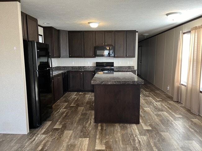 Photo - 117 Desander Dr