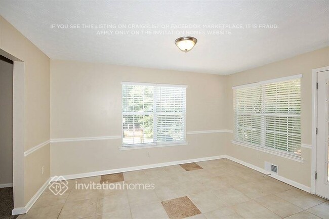 Photo - 2190 Hampton Trail SE