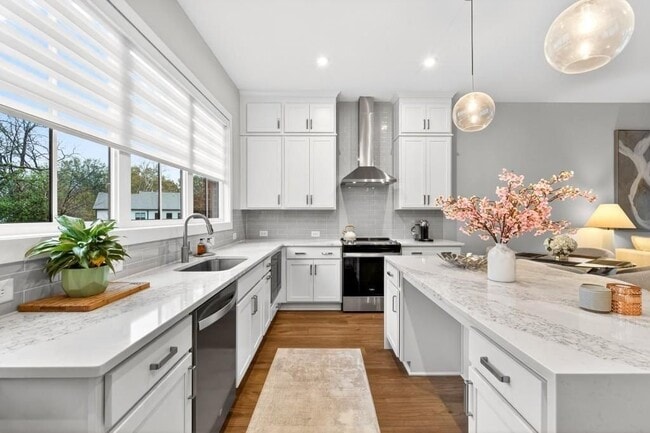 Building Photo - 2641 Mackintosh Ct