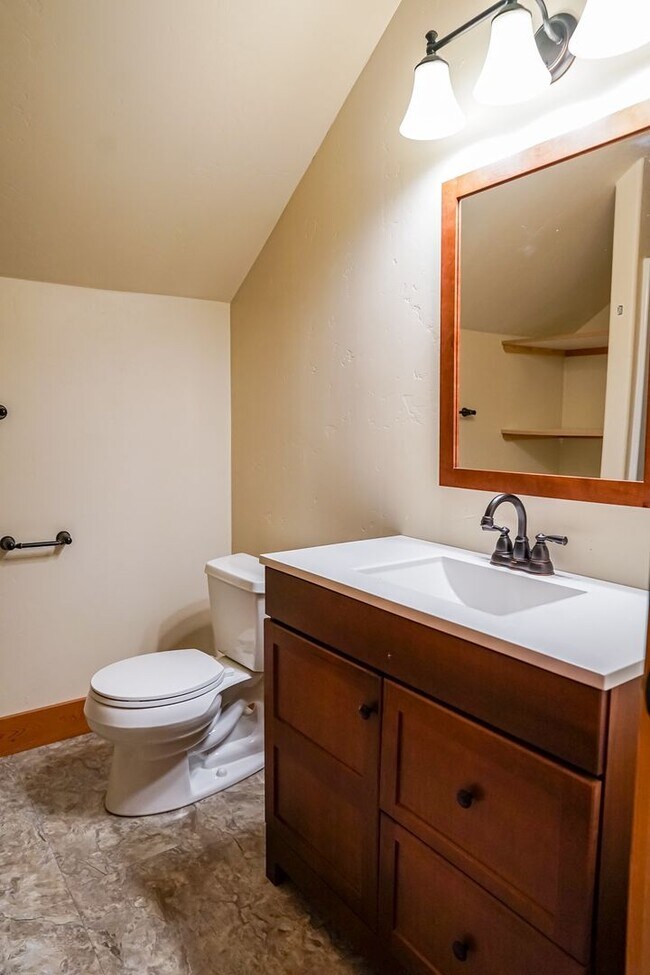 Photo - One Month's Free Rent