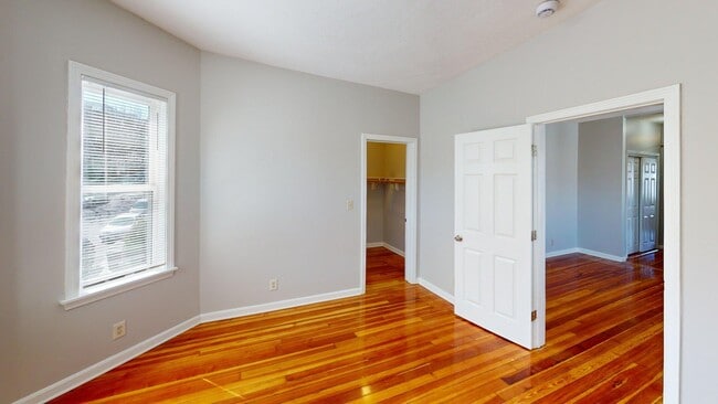 Photo - 52 Sumner St Unit 1