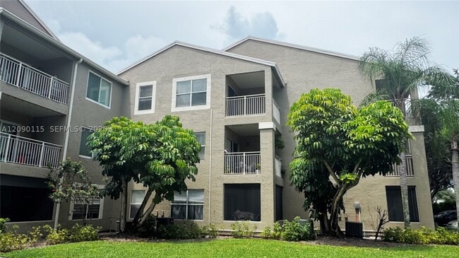 1760 Palm Cove Blvd Unit 5-305