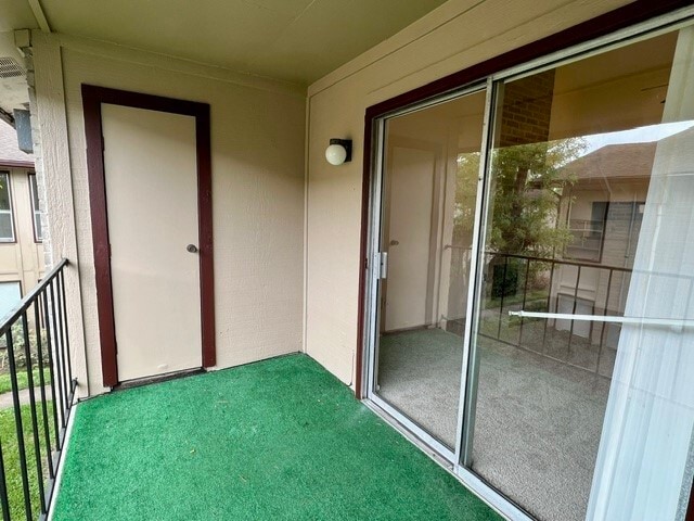 Building Photo - 9213 Imogene St Unit 9213