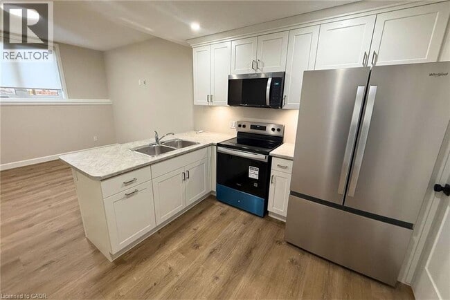 Photo - 675 Princess St Unité Lower Left