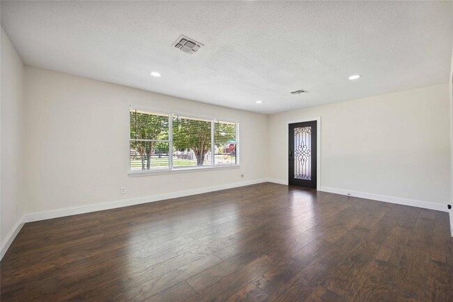 Photo - 3403 Linkwood Dr